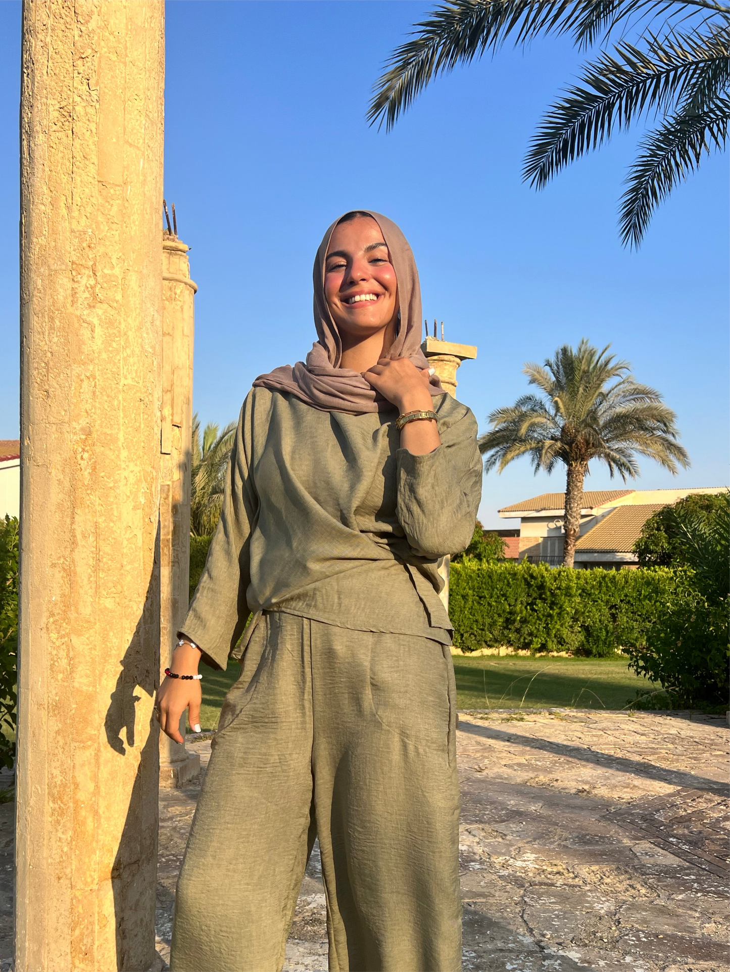 Criss cross blouse in olive