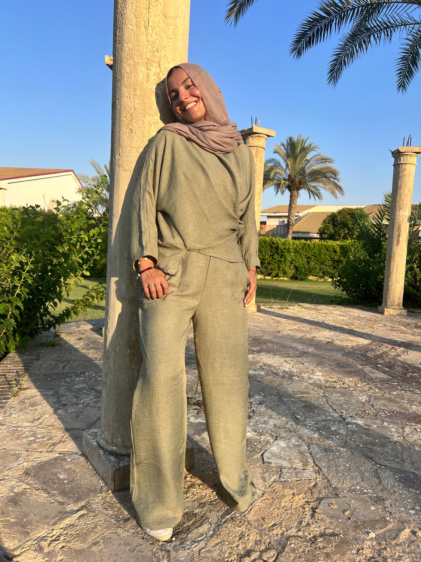 Criss cross blouse in olive