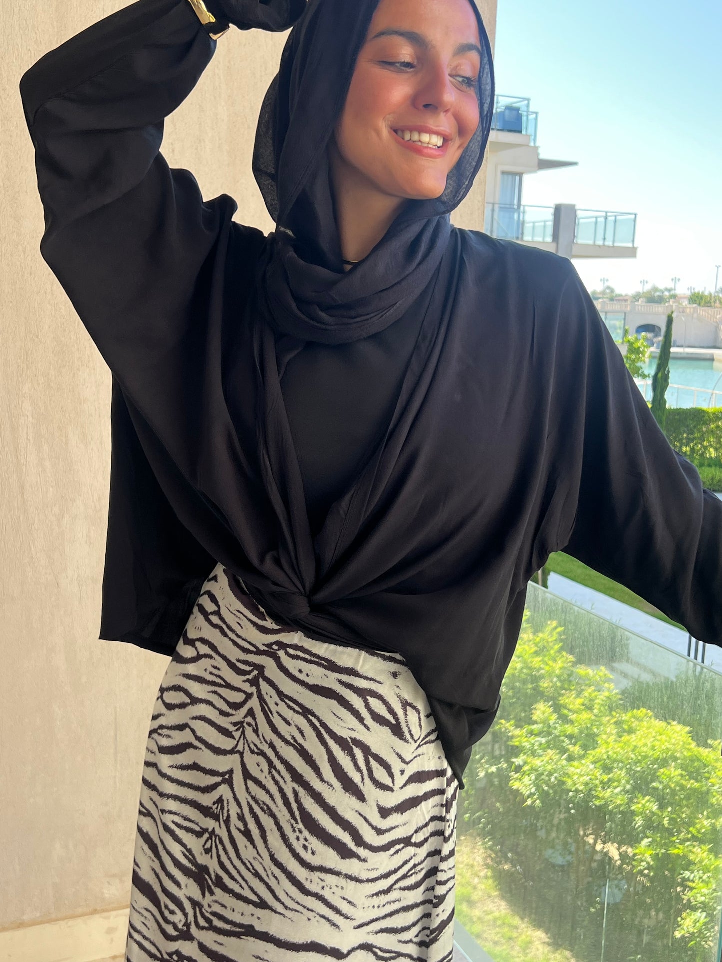 Twist top in black