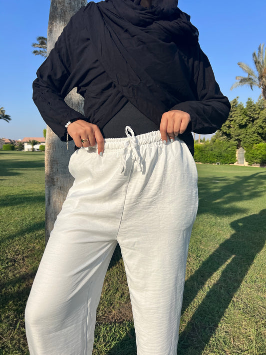 Linen pants in white