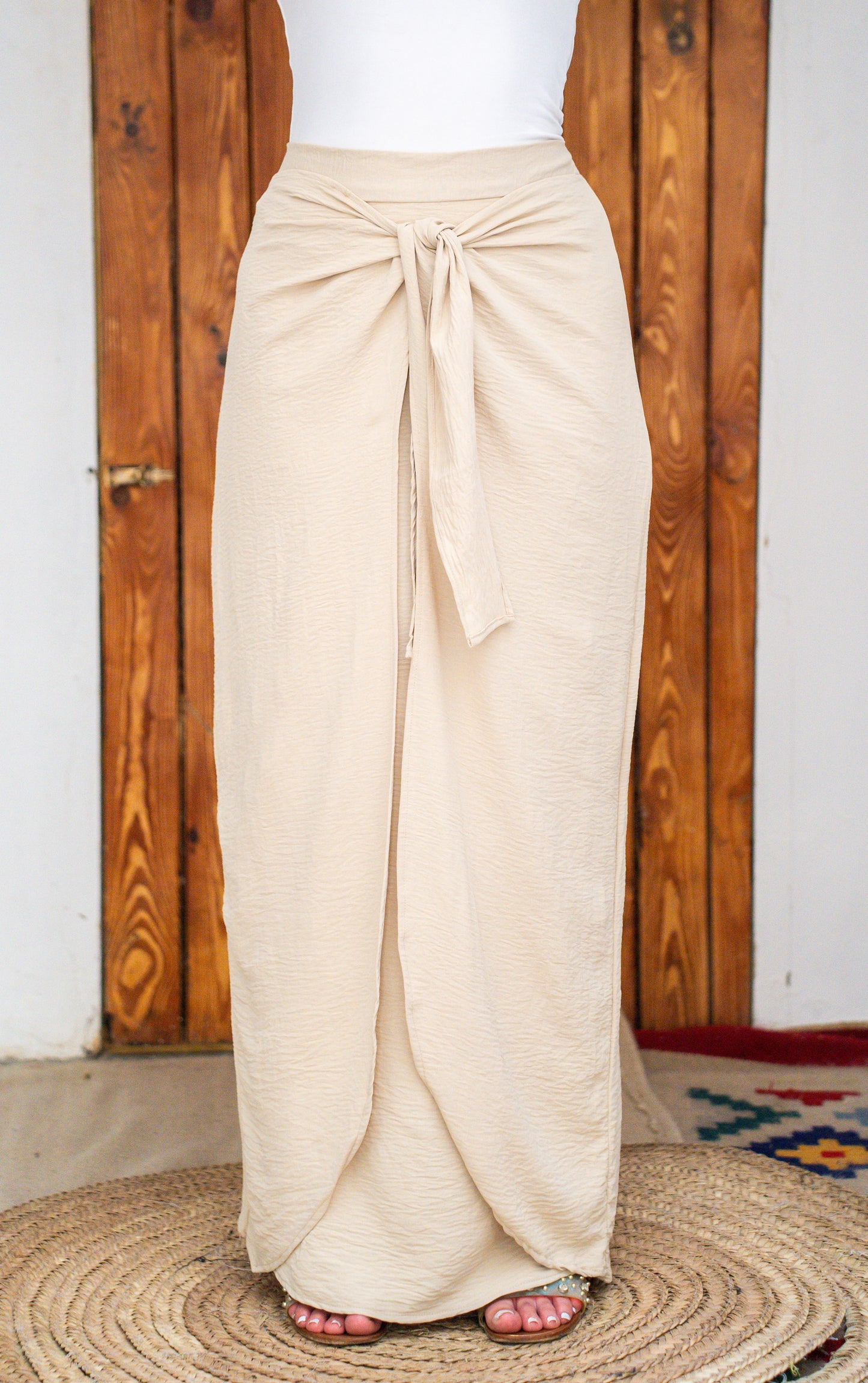 Wrap skirt in beige